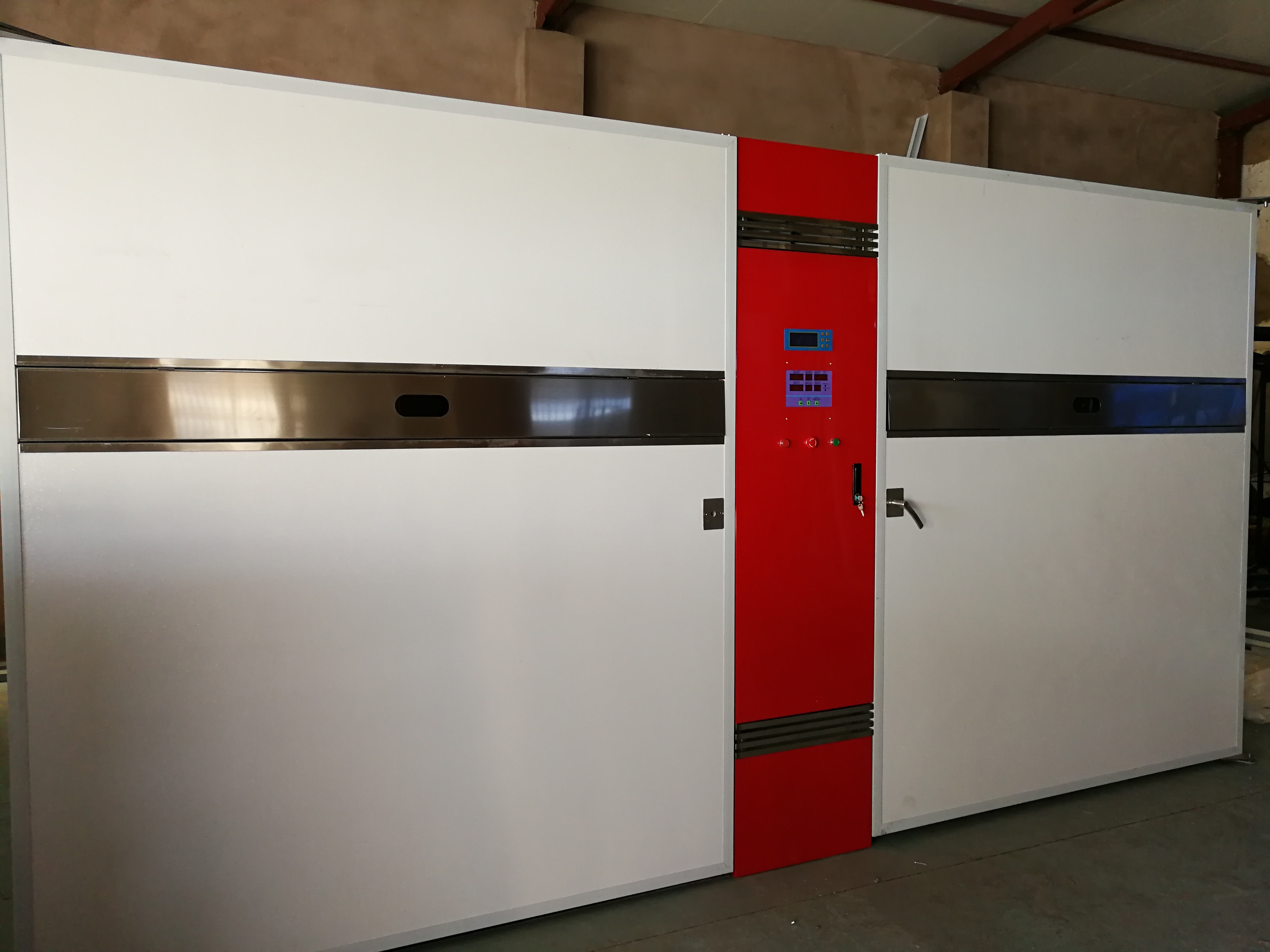 Последние блоги о компании Как сократить счета за электроэнергию в люкшерах на 35% с помощью нового инкубатора ELT-57600S