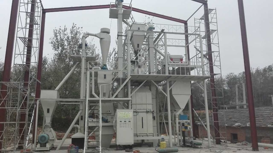 Купить Кольцо умирает производственная линия 180kw лепешки биомассы деревянная online manufacture